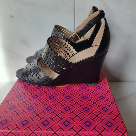 Tory Burch Perf Gladiator Wedge Sandle - Picture 1 of 7